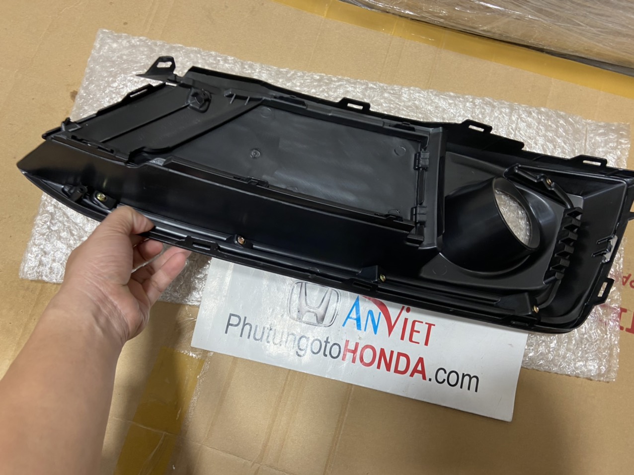 Ốp đèn sương mù viền mạ xe Honda CIVIC 2018-2020